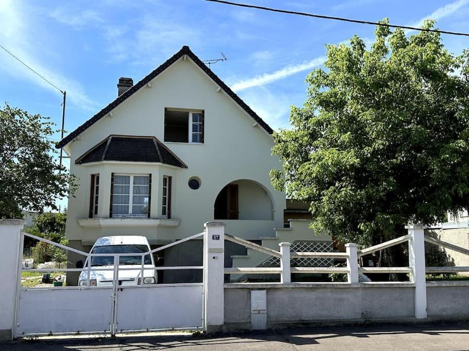 Charmante Maison Avec Jardin A Troyes Sainte-Savine Dış mekan fotoğraf